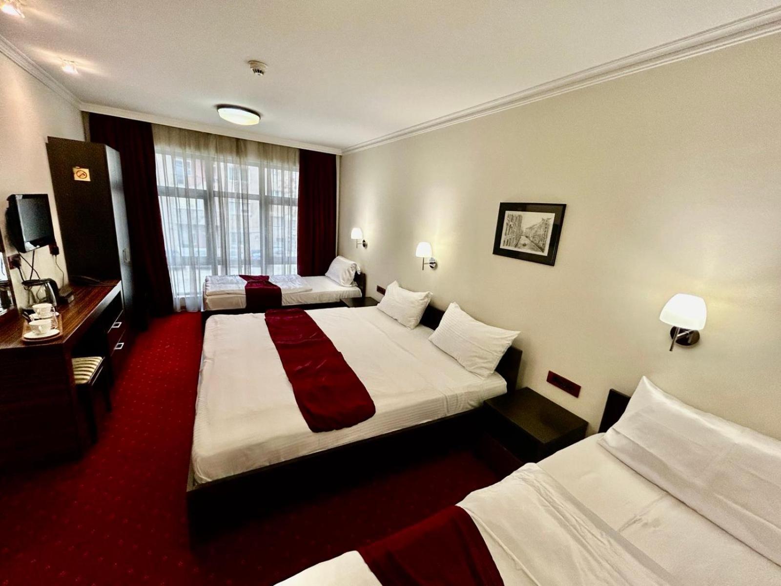Hotel Hamburg Скопие Екстериор снимка